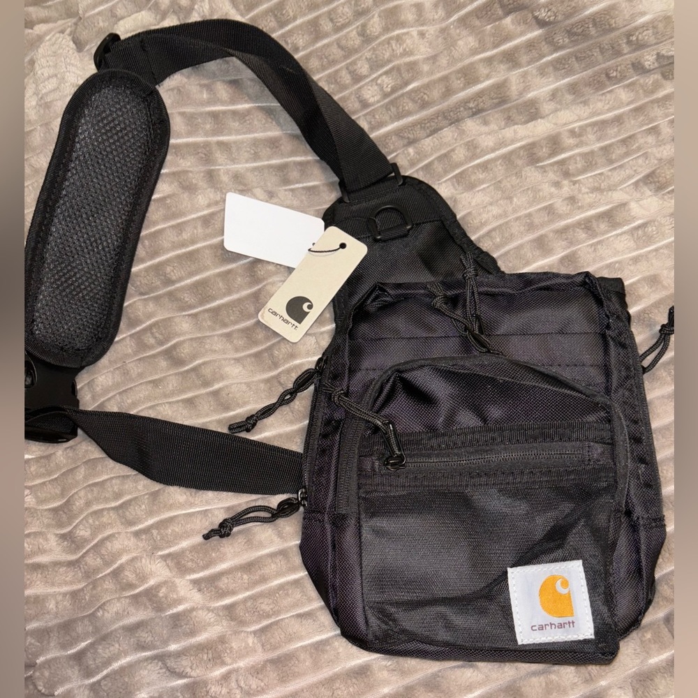 ✨Brand New-Carhartt Willard bag Cypress! 🖤